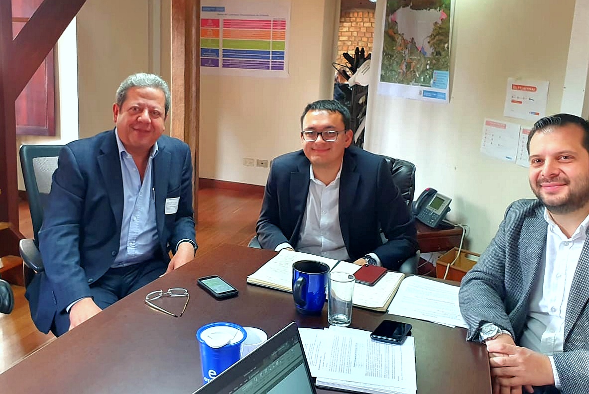 Luís Enrique Dussan con Director de Fonvivienda Alejandro Quintero